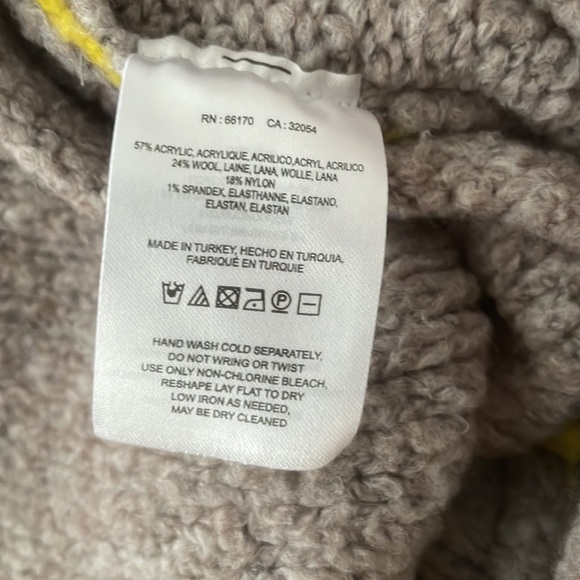 X-Small turtleneck sweater. Very soft the brand name is moth - Picture 2 of 2